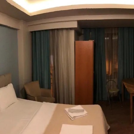 Taksim Center 2 *